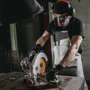 Перчатки защитные из полиэфира с полиуретановым покрытием Jeta Safety JP011b черные